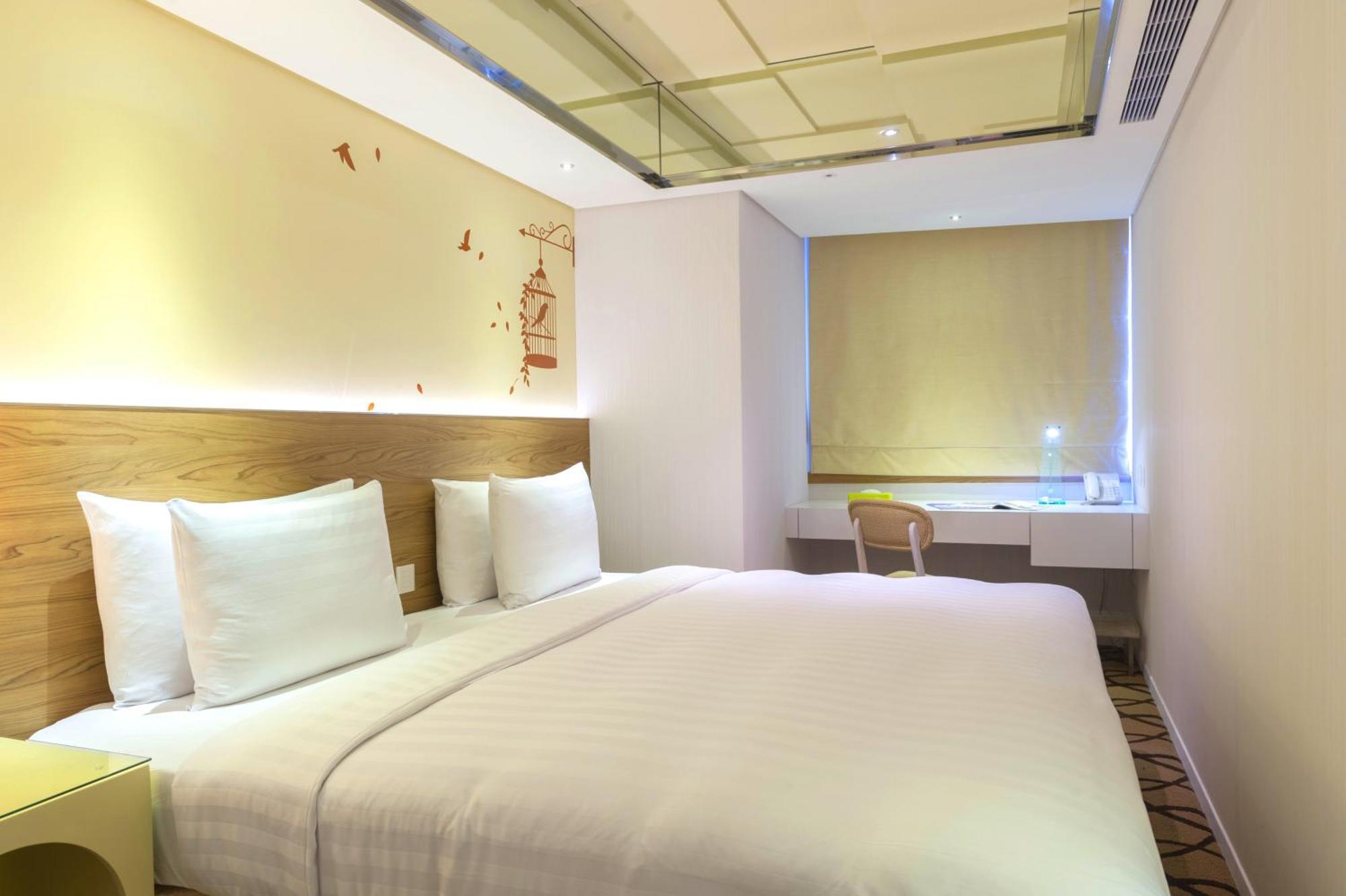 World - Zhonghua Hotel Taipei